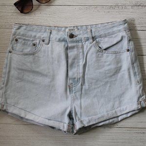 Light Blue Hi-Waisted 3-Button Jean Short